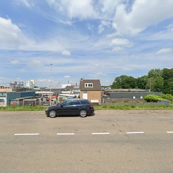 Straatbeeld van Louterbloemenstraat 11, 3316AL Dordrecht