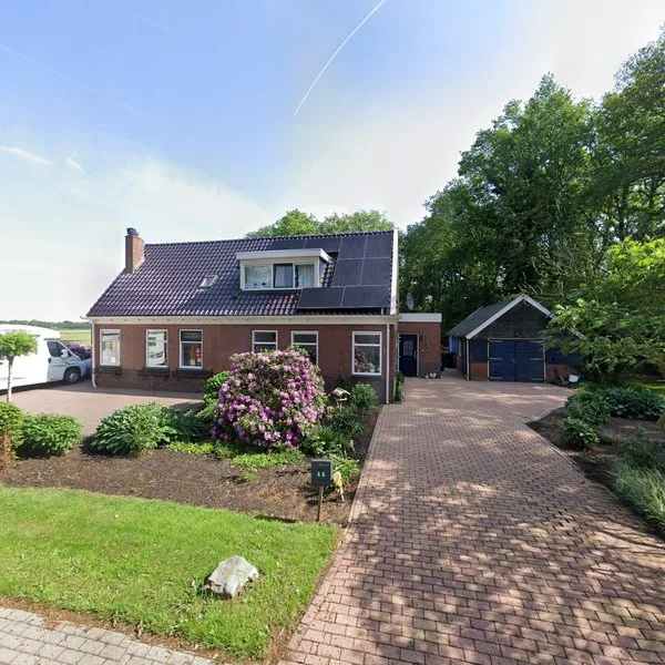 Straatbeeld van Louwdijk 46, 9697SM Blijham