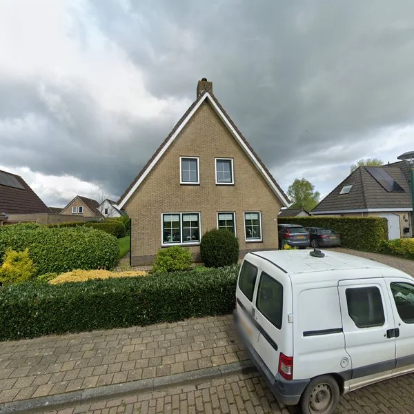 Straatbeeld van Louwewei 12, 8623XG Jutrijp