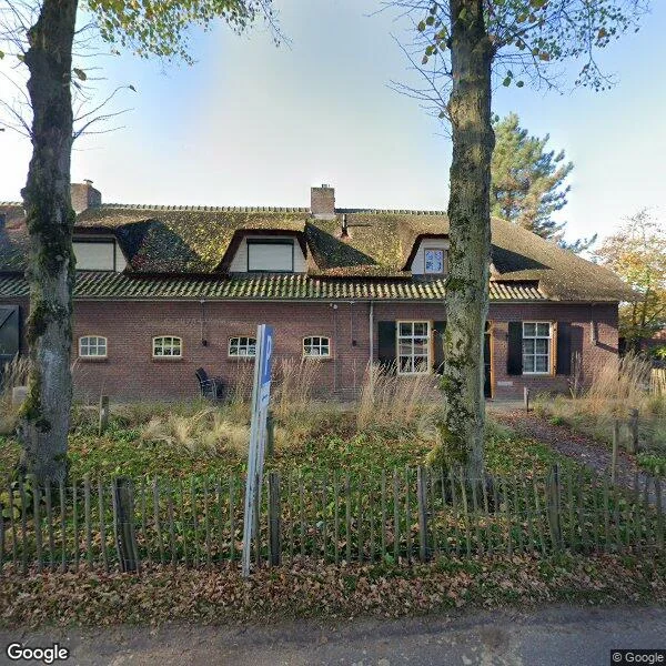 Straatbeeld van Loverensestraat 15, 5266AN Cromvoirt