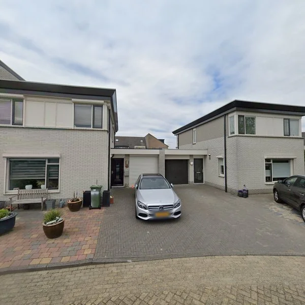 Straatbeeld van M. Noordzijstraat 2, 4007WK Tiel
