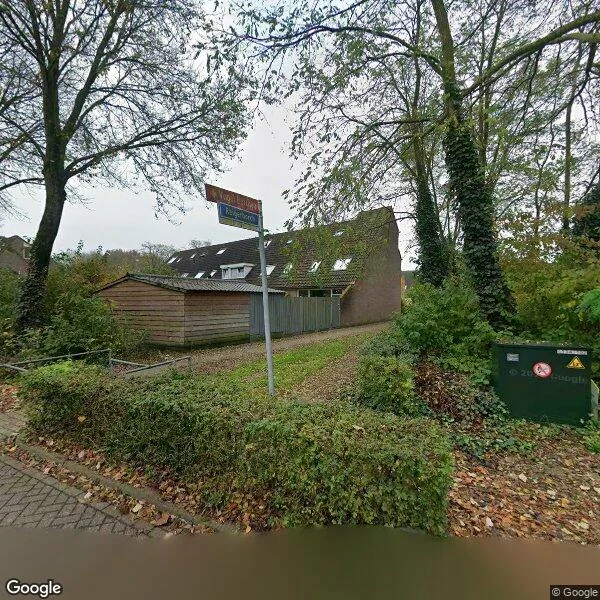 Straatbeeld van Maasborch 28, 5247ST Rosmalen