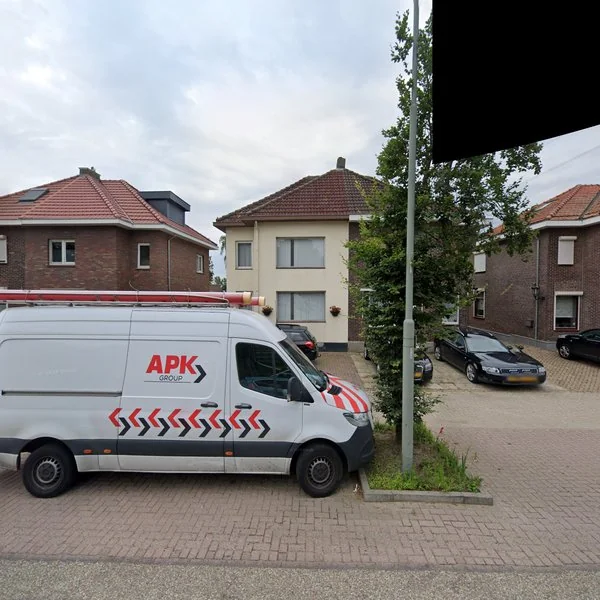 Straatbeeld van Maasbrachterweg 96, 6101XZ Echt