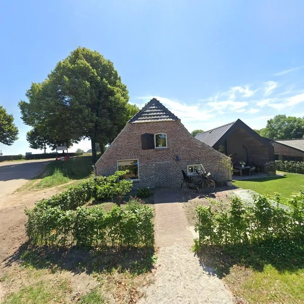 Straatbeeld van Maasdijk 60, 5355KA Neerlangel