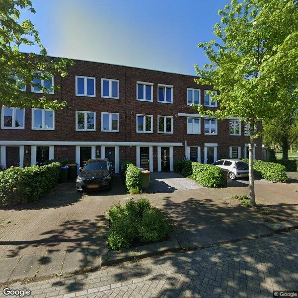 Straatbeeld van MacBridestraat 6, 3902KK Veenendaal