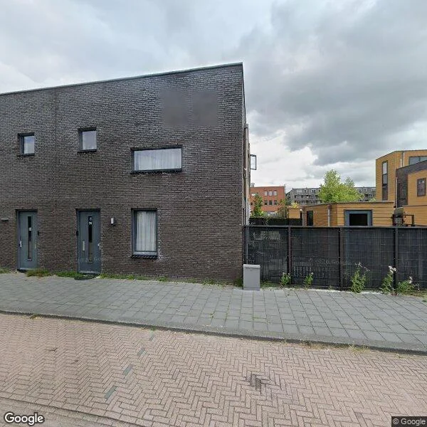 Straatbeeld van Makassarweg 22, 1335HZ Almere