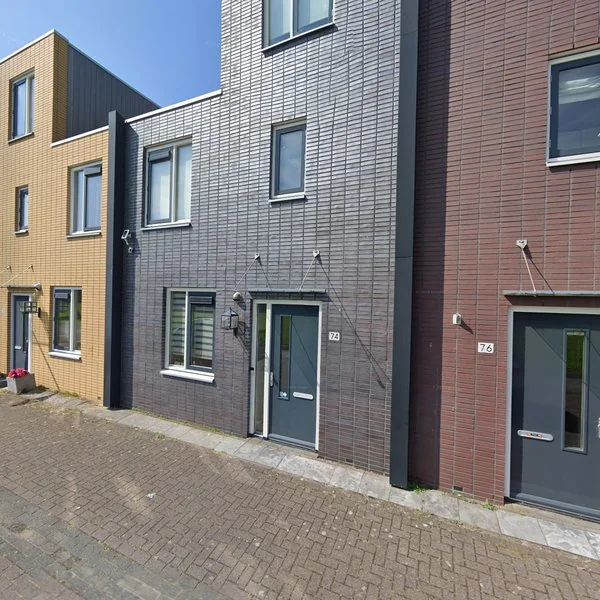 Straatbeeld van Marathon 74, 1567JJ Assendelft