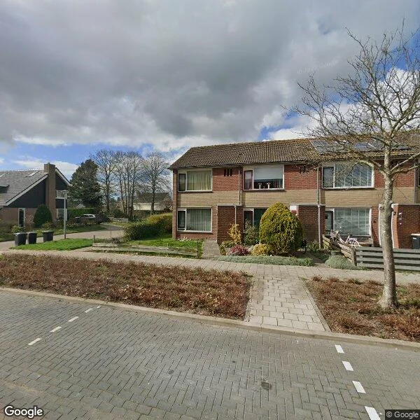 Straatbeeld van Margrietlaan 1, 1735HC 't Veld