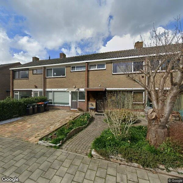 Straatbeeld van Margrietlaan 21, 2421CM Nieuwkoop
