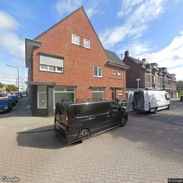 Straatbeeld van Mariastraat 1, 5932BR Tegelen
