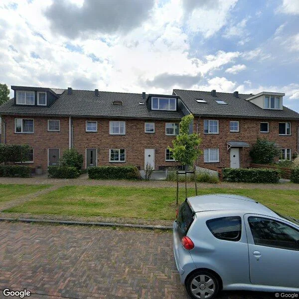 Straatbeeld van Marie Curiestraat 32, 1341BM Almere