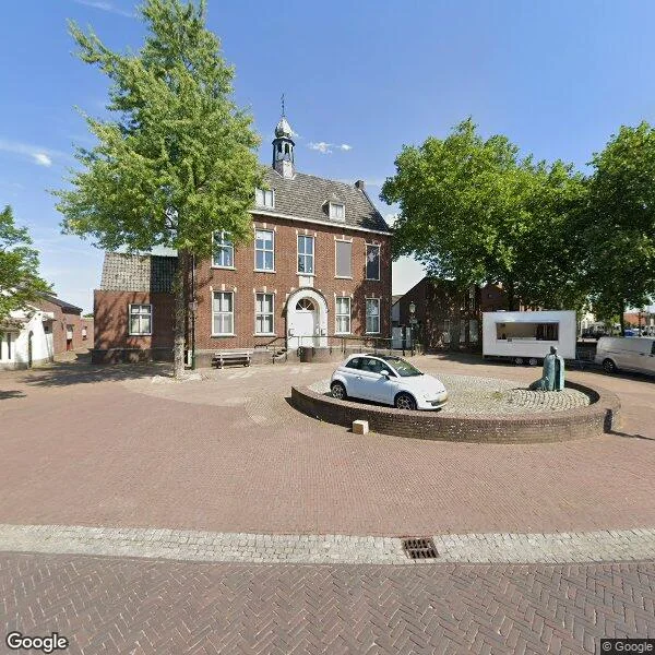 Straatbeeld van Markt 25, 6065AV Montfort