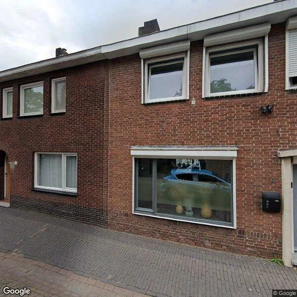 Straatbeeld van Marktstraat 2, 6101HB Echt