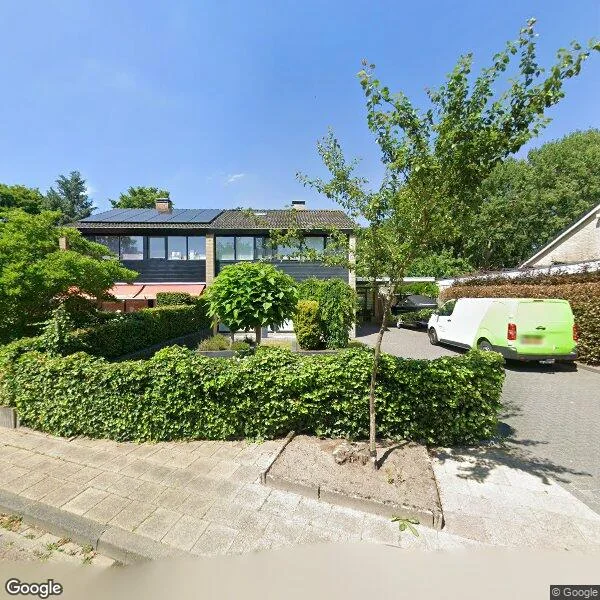 Straatbeeld van Martena 22, 9202KB Drachten