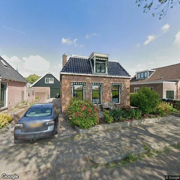 Straatbeeld van Martenawei 15, 9056PG Koarnjum