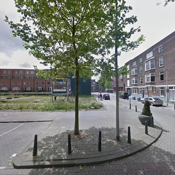 Straatbeeld van Mathenesserdijk 389B, 3026GE Rotterdam