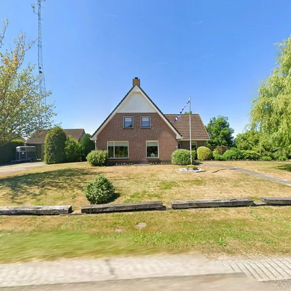 Straatbeeld van Meerweg 10, 8514CA Ouwster-Nijega