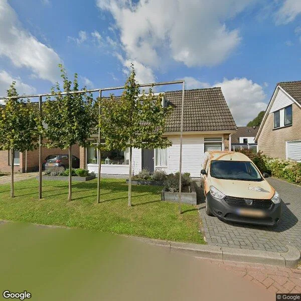 Straatbeeld van Meester Haarmanstraat 32, 9354BH Zevenhuizen