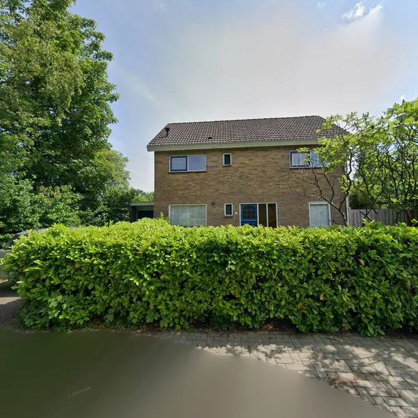 Straatbeeld van Meester Lokstraat 34A, 8427RD Ravenswoud