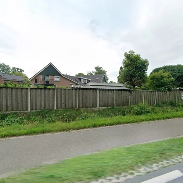 Straatbeeld van Meester Nijkrakeweg 5, 7561AA Deurningen