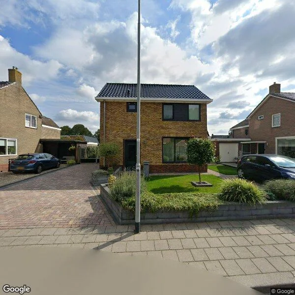 Straatbeeld van Meester Reijntjesstraat 12, 9354BA Zevenhuizen