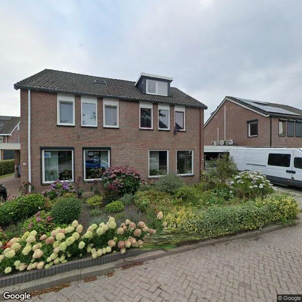 Straatbeeld van Meester van Engbrinkstraat 11, 7695TZ Bruchterveld