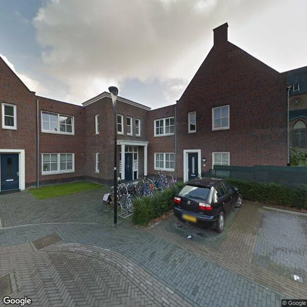 Straatbeeld van Meester Van Rooijenplein 17, 3985SX Werkhoven