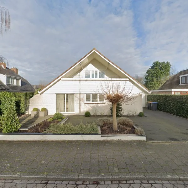 Straatbeeld van Meeuwenlaan 54, 2162HH Lisse