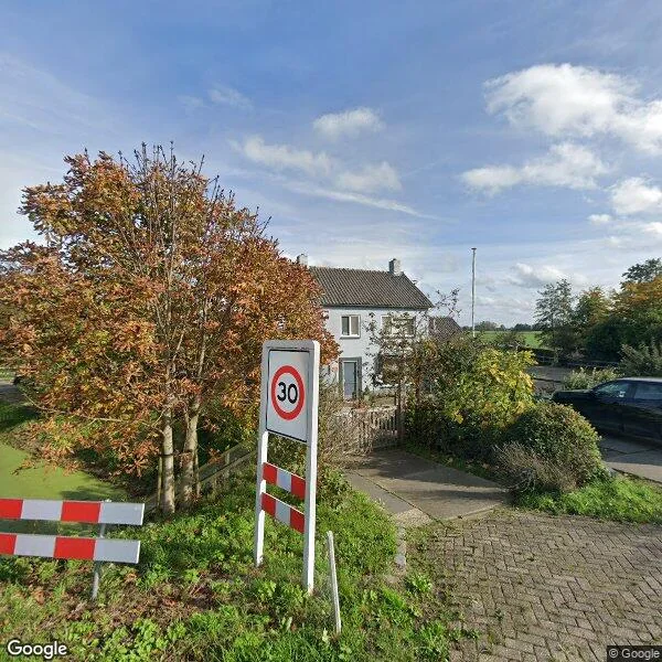 Straatbeeld van Meeuwensedijk 1, 4268GV Meeuwen