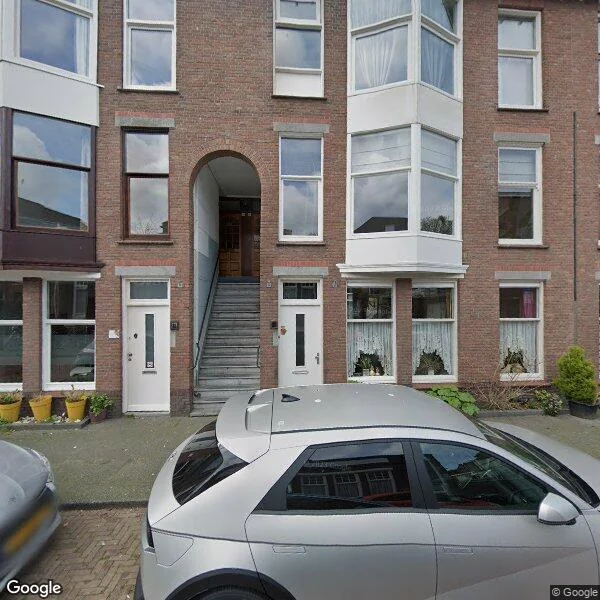 Straatbeeld van Meidoornstraat 30, 2563GH Den Haag