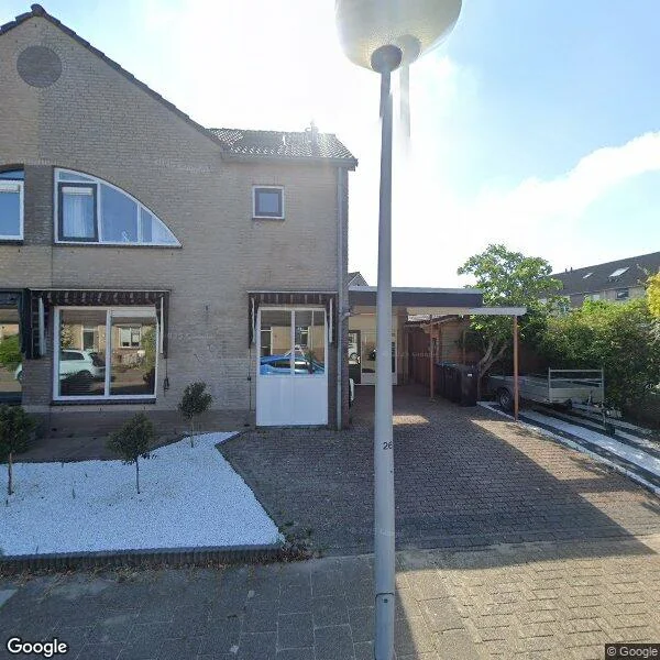 Straatbeeld van Menkemaborgstraat 2, 3223WD Hellevoetsluis