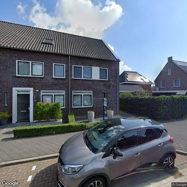 Straatbeeld van Merensteinplein 2, 5741MK Beek en Donk