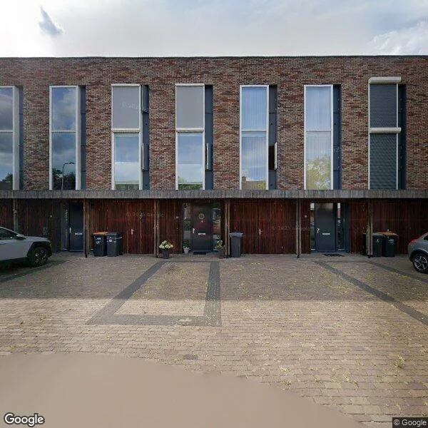 Straatbeeld van Meteorenlaan 28, 7904CC Hoogeveen