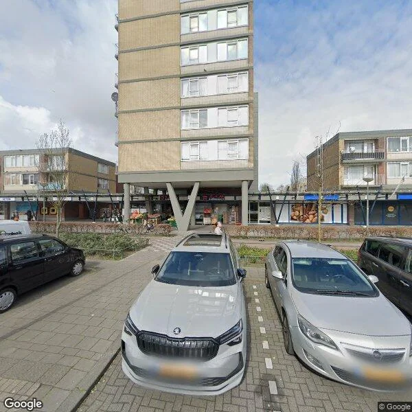 Straatbeeld van Mgr Nolenslaan 658, 3119ES Schiedam
