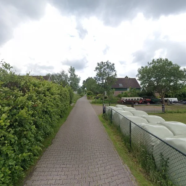 Straatbeeld van Middel 170, 1551ST Westzaan