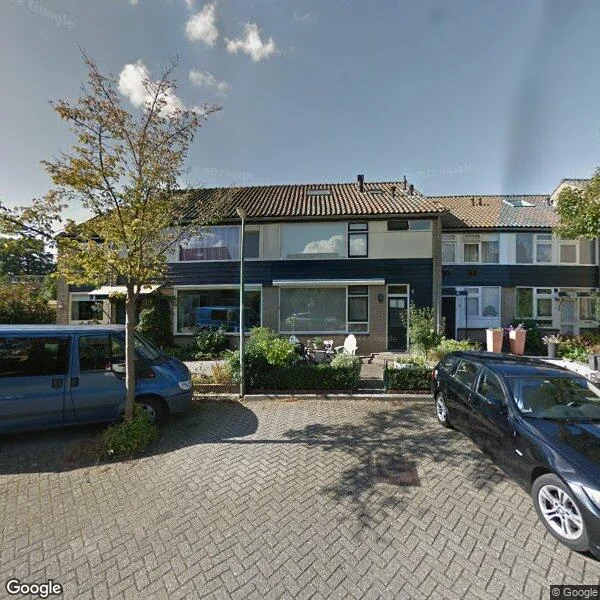 Straatbeeld van Middelwaarde 17, 1251NR Laren