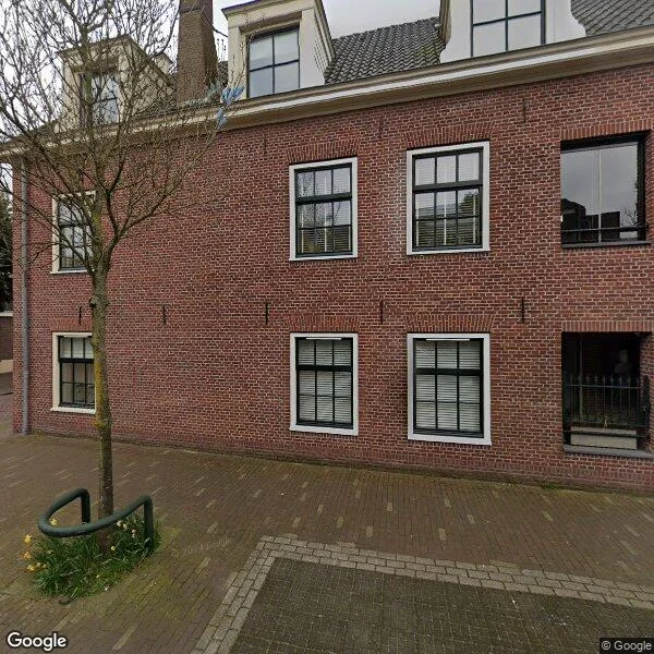 Straatbeeld van Middelweg 1b, 1911EA Uitgeest