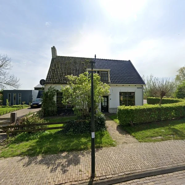 Straatbeeld van Middelzeedijk 4, 8741KD Hartwerd
