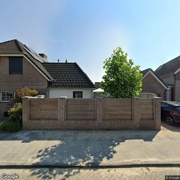 Straatbeeld van Middenakker 37, 4911BB Den Hout