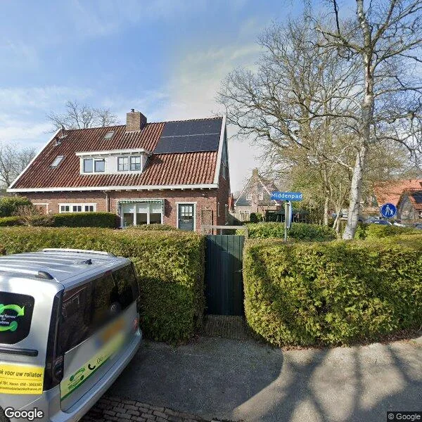 Straatbeeld van Middenpad 1, 9753HW Haren Gn
