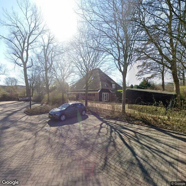 Straatbeeld van Middenweg 25, 1703RB Heerhugowaard