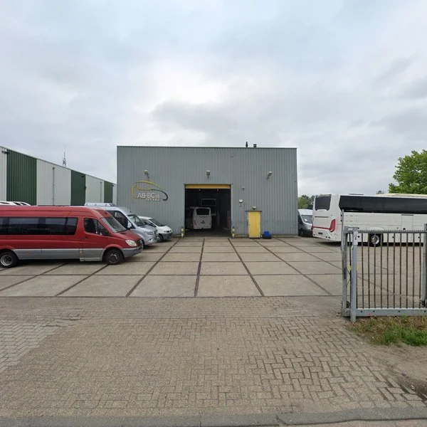 Straatbeeld van Middenweg 25, 4631ST Hoogerheide