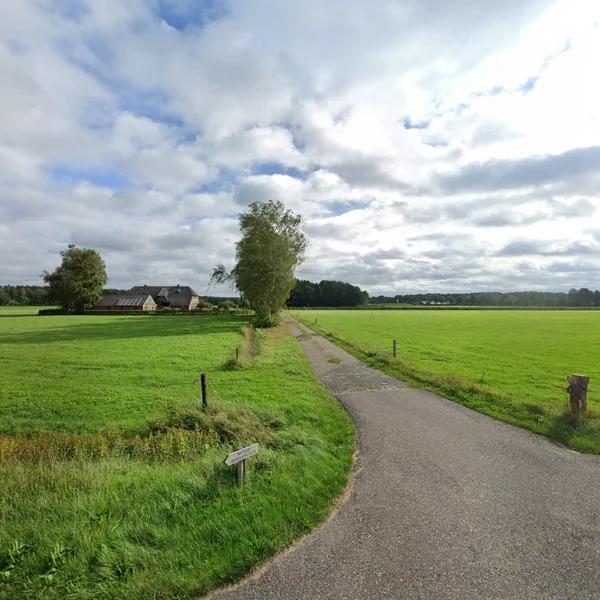 Straatbeeld van Middenweg 4, 7735KM Arriën
