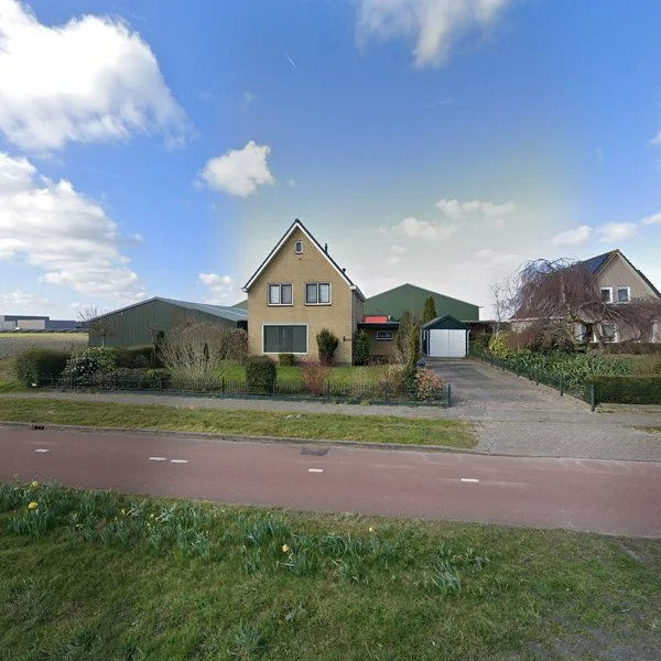 Straatbeeld van Middenweg 437, 1704BB Heerhugowaard