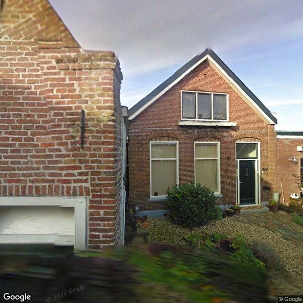 Straatbeeld van Midstrjitte 4, 8551PG Woudsend