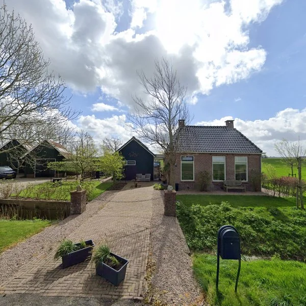 Straatbeeld van Mieddyk 6, 9054LB Hijum