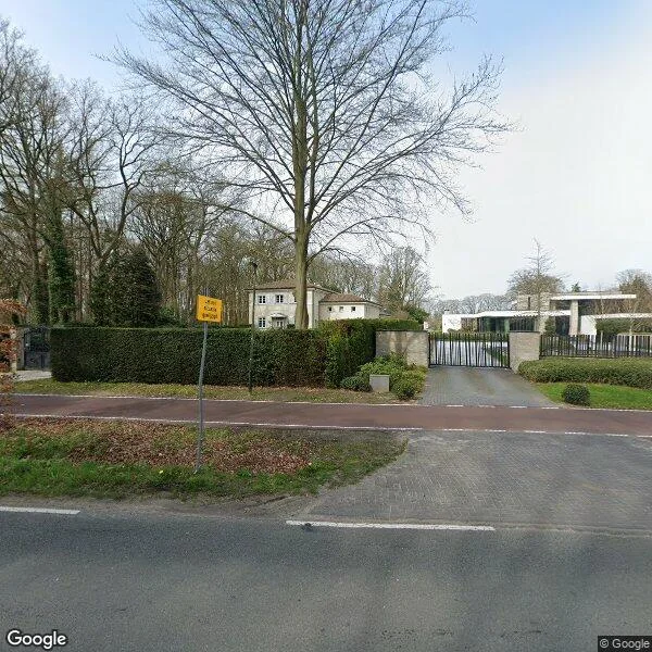 Straatbeeld van Moergestelseweg 50, 5062JW Oisterwijk