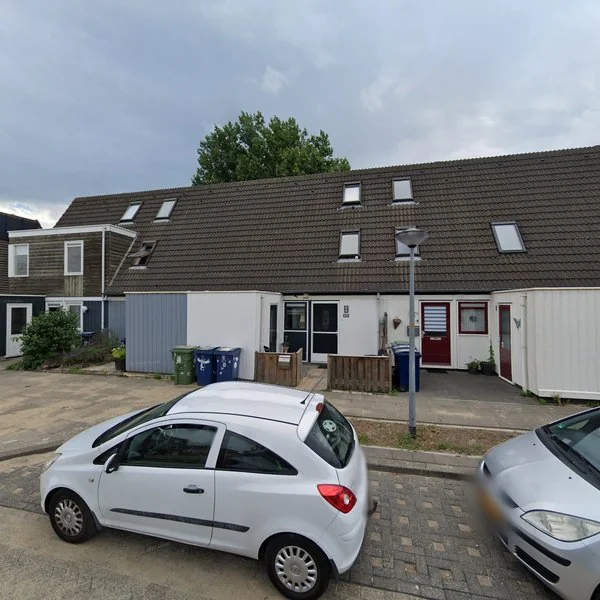 Straatbeeld van Moessorgskystraat 24, 1323PS Almere