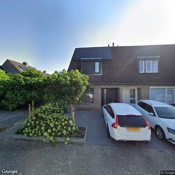 Straatbeeld van Moezellaan 18, 5691MA Son en Breugel
