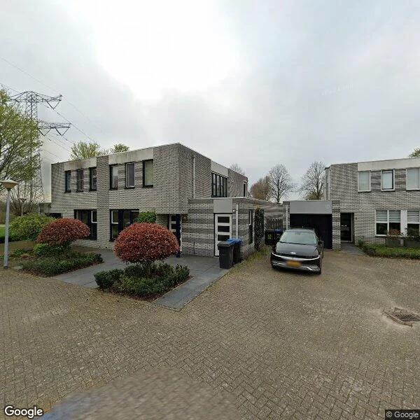 Straatbeeld van Molenbeemd 10, 5641LW Eindhoven